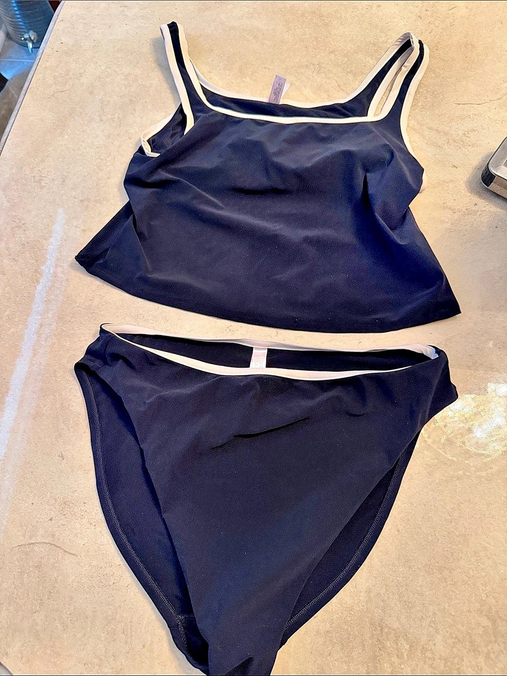 Victorias Secret Color Block Bikini in Black & White Size Large